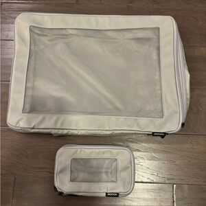 Monos Largest and Smallest Cubes (set of 2)